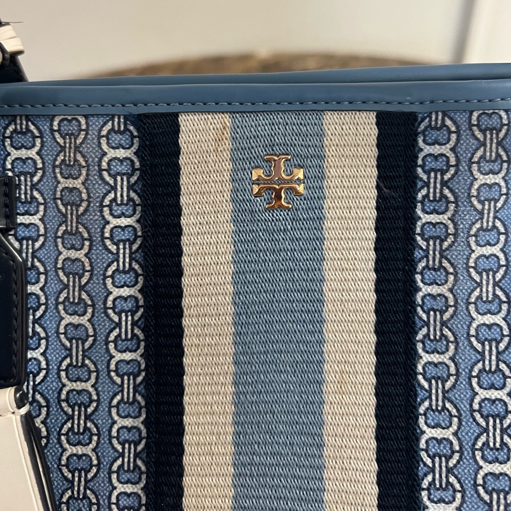 Tory Burch Gemini Link Blue Canvas Stripe Tote Bag - Picture 5 of 11